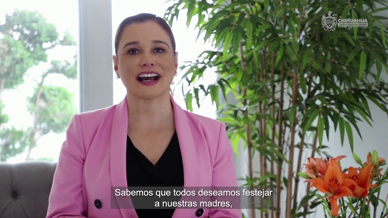 Felicitó Maru Campos a las madres en su día