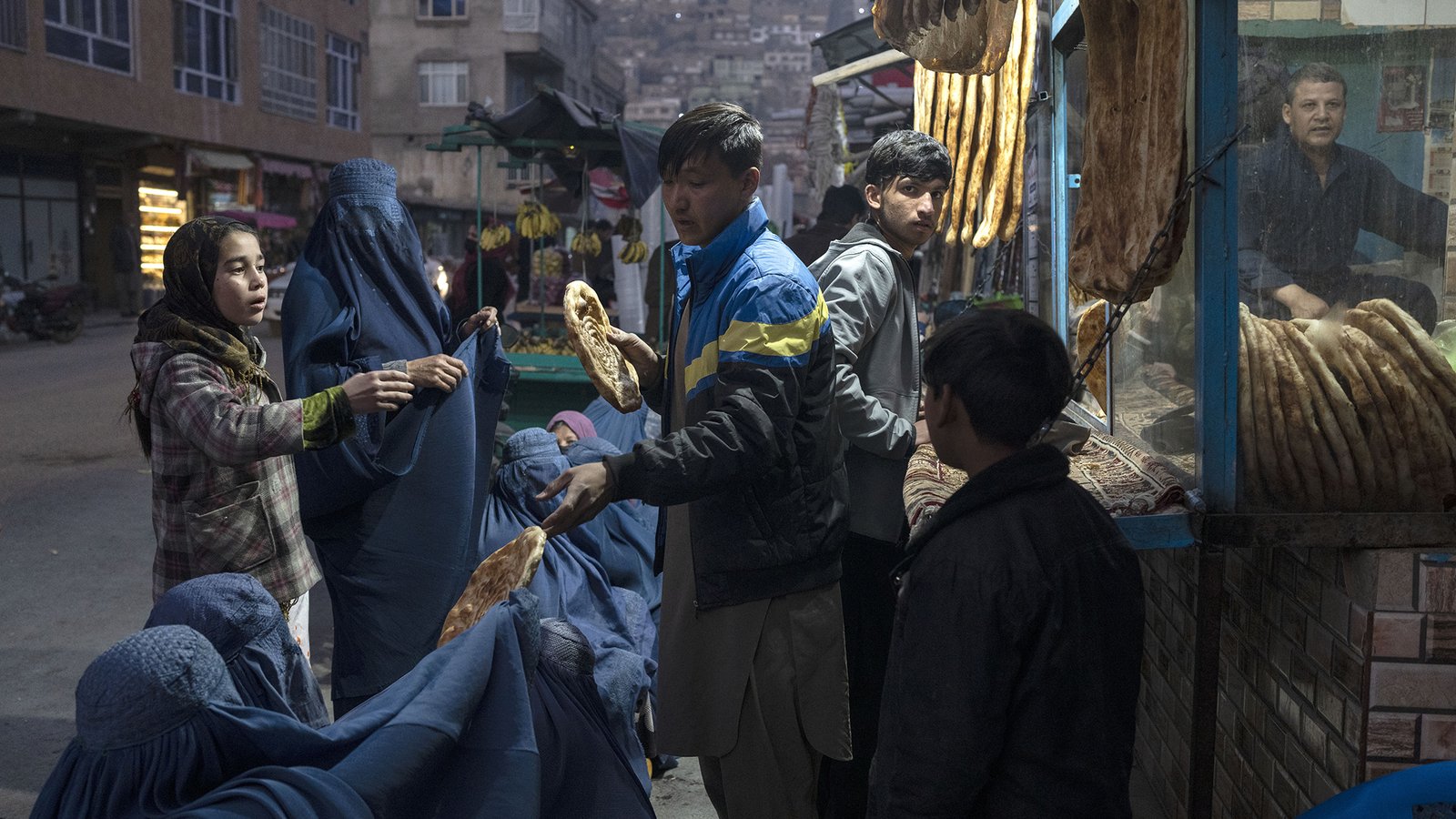 afghanistan-humanitarian-hunger-crisis.jpg__1600x900_q85_crop_subsampling-2