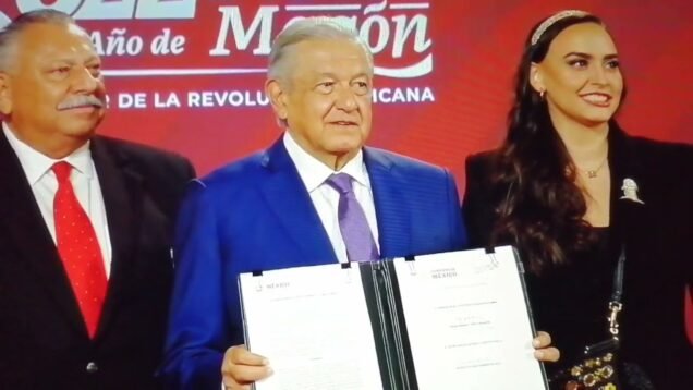 El Gobierno Federal y empresarios en Producción/Distribución de la Canasta Basica firman acuerdo