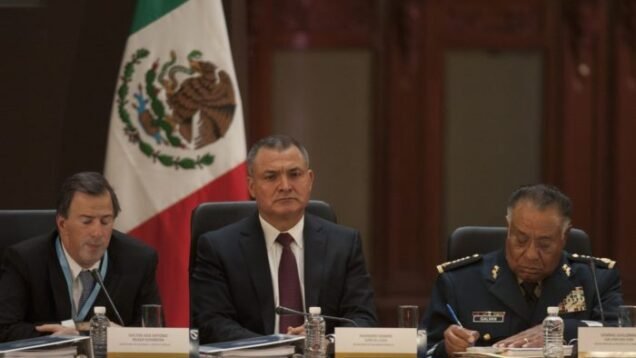 genaro-garcia-luna-12-apostoles-ricardo-mejia-berdeja-2-15122022-700×467