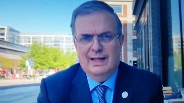 México enfocado en reducir precursores químicos y armas en reunión con EEUU y Canadá: Ebrard