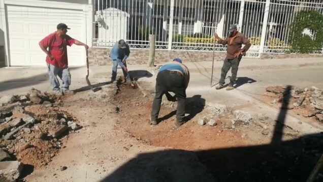 Un “Milagro” de JAMAS de ChihuahuaCapital por fin arreglo bache en C16 Col Mirador