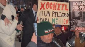 protestan-contra-xochitl-galvez-en-nueva-york-0144b613-focus-0.28-0.36-1300-865