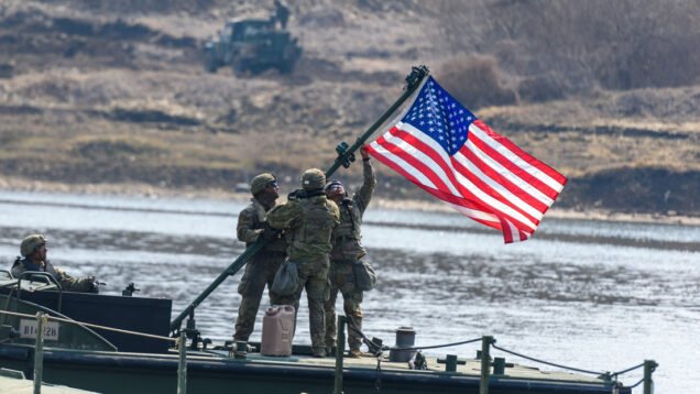 695f9d7359bf5b528228c092